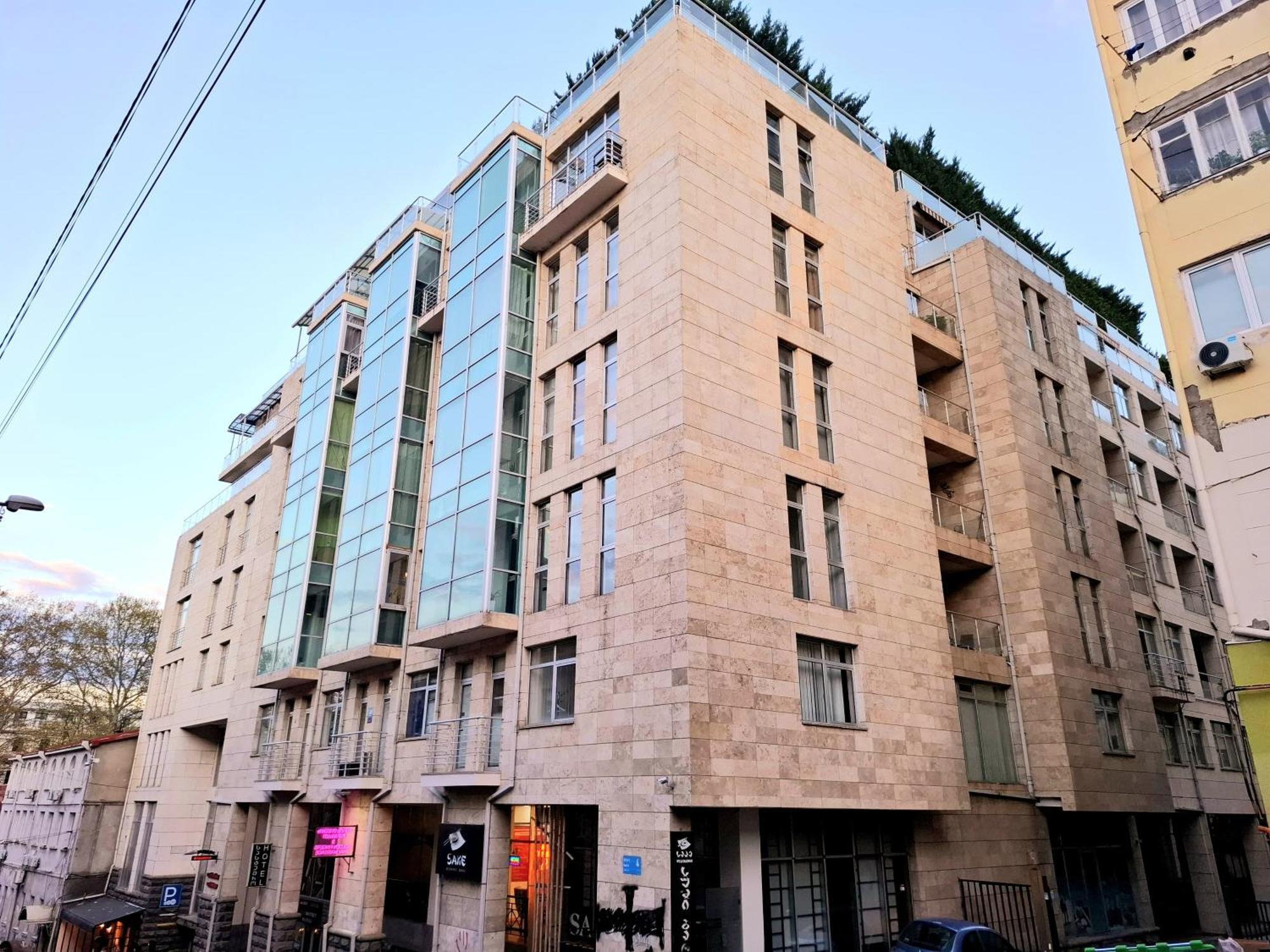 City Center 2Bdr Apartment Near Rustaveli Av. 第比利斯 外观 照片